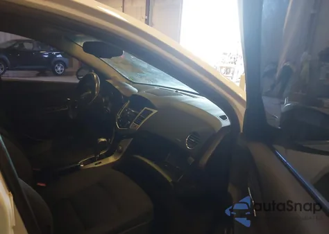 2016 Chevrolet Cruze Limited 1Lt Auto z USA, uszkodzony, nr VIN 1G1PE5SB6G7147669